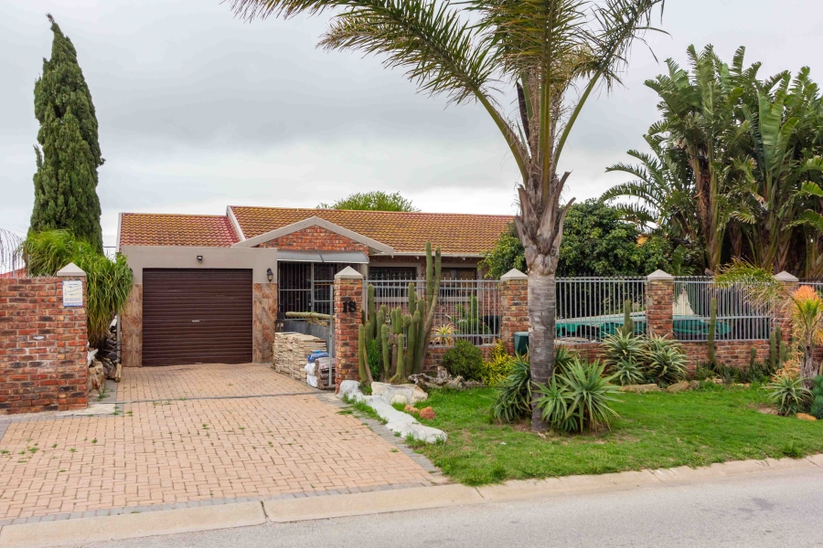 2 Bedroom Property for Sale in Bluewater Bay Eastern Cape